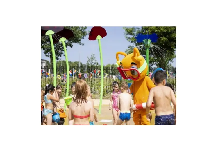 Zwembad Aquarena opent Spray-Park