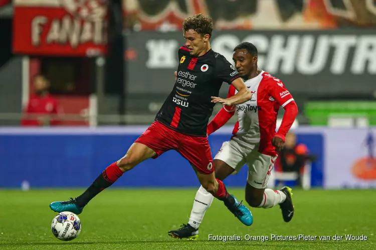 Dallinga en Van Gassel helpen Excelsior aan winst in Emmen