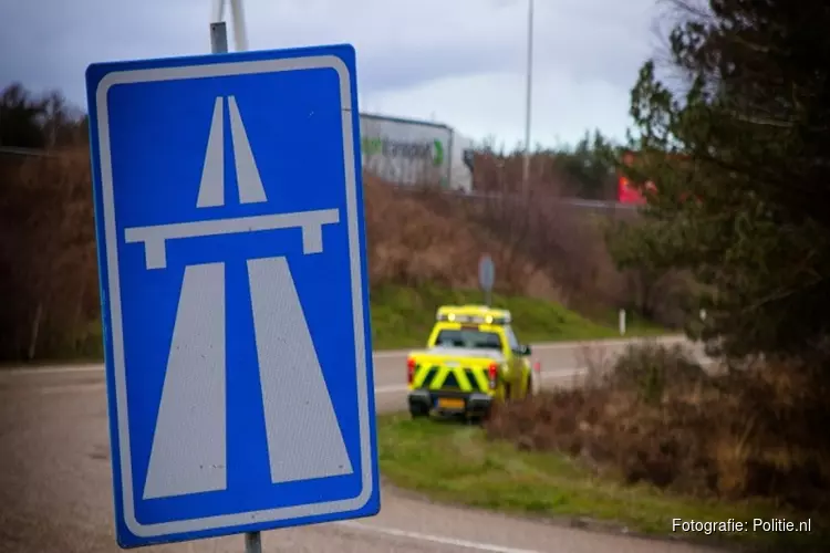 Politie onderzoekt zeer gevaarlijke dumpingen van afval op snelwegen