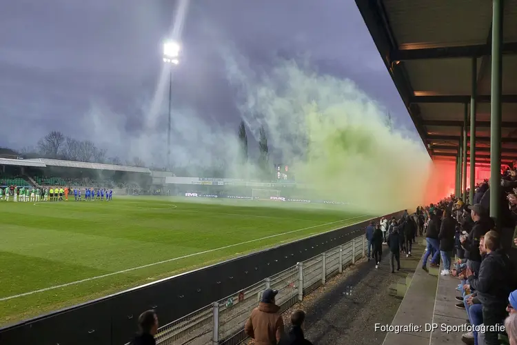 FC Dordrecht goed de winterstop in, FC Emmen een stuk minder