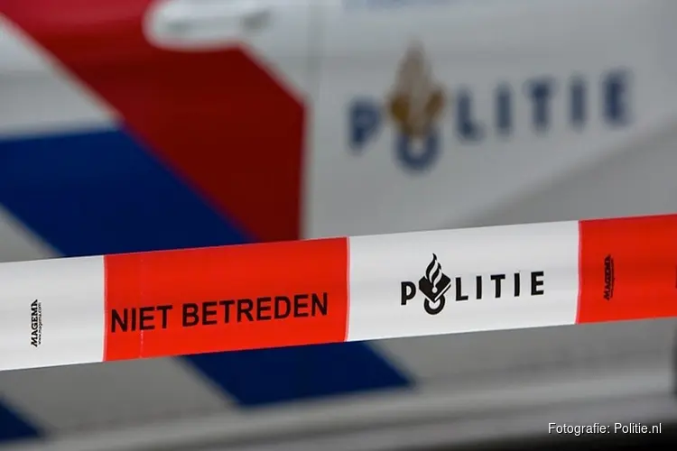 Politie onderzoekt drugslab aan Boslaan in Emmen