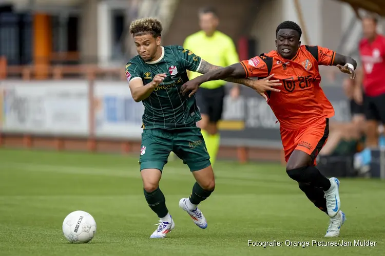 FC Volendam gaat ook tegen FC Emmen onderuit en eindigt weer met tien man