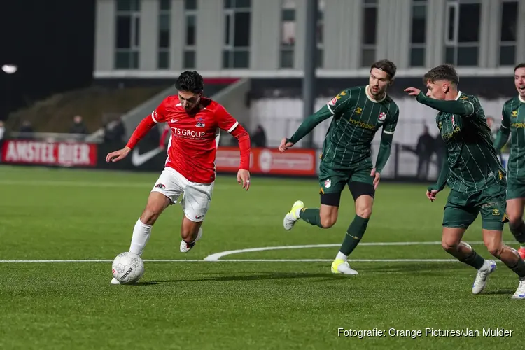 Jong AZ houdt FC Emmen op gelijkspel